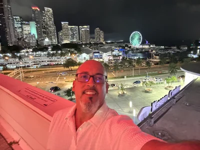 Jakk_Danielle_Lounge Public Pic