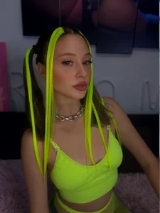 Kimsweet7の27k followers ❤️の枚の写真