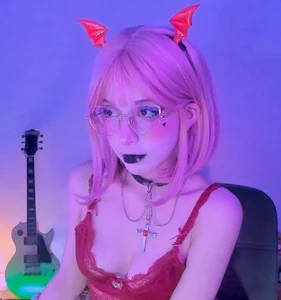 bluelen 🥀🫀💌Valentine's Vibes 🌸🍰🩷 Immagine  4