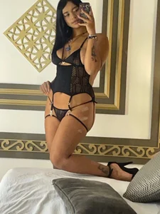 regina_noctixx Enjoy 🖤 Foto 2