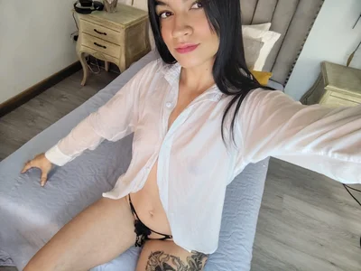 kimberly_colle7 Wet t-shirt Pic 6