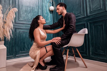 Twisted_Fantasy: Public ( 3 фото)