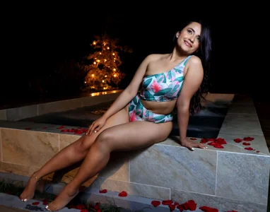 katrina_kaif_x Woman #8M صورة واحدة|katrina_kaif_x Woman #8M صورتان|katrina_kaif_x Woman #8M  4 صور|katrina_kaif_x Woman #8M  4 صورة