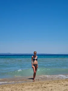 PlayfulErica@xh Public Pic 4