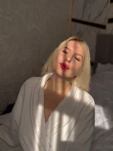 ChloeRicc The sun in the bed Poză 6