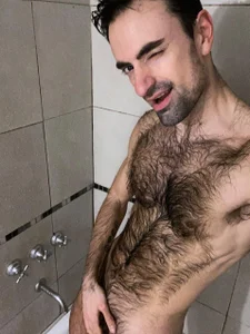 HairybutHorny Shower Invasion Foto 7