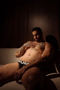 massimo_visconti me  9টি ছবি