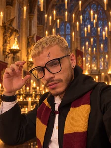 Lian_ferrer Play with my wand. 🧙‍♂️🧙‍♂️ Bilde 4