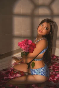 Baby_Velvet_ A night of passion in the jacuzzi Pic