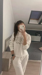 Ann_Wood Public Pic 4