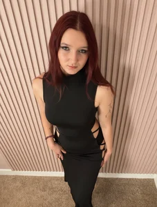 ElllliePublic图片 3