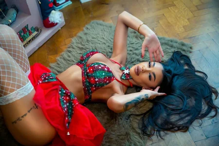 NatyDesiree: Christmas Love ( 6 фото)