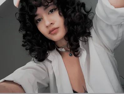 Julieta_dol Public Pic 4