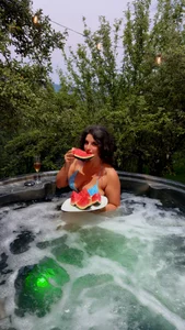 NadiraNoor 🍉⛰️ Pic
