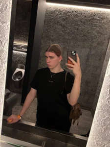 Public od Pixie_Ember  snímek