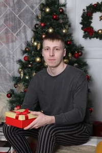 Darien_Brown Public Pic 5