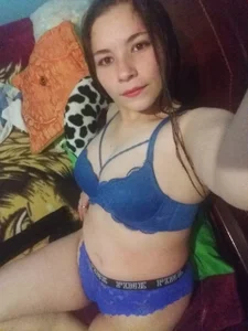 BIGTITS0のTengo una energía acumulada que tú me vas a ayudar a liberar 👅の枚の写真