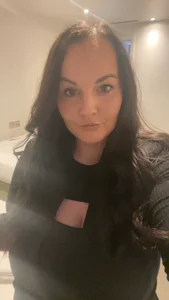 CurvaceousCourtneyUK Public Foto 3