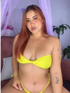 Miaa_Foxx03 😏💛💛 Foto