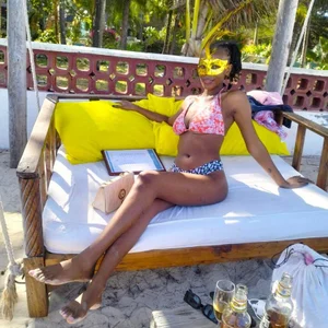 Ayrella02 Public Foto