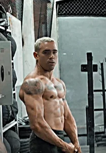 Public de mckanna  4 photos