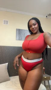 chanel_brunetteRed Lust 😈图片