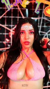 kiaraglam2 Happy Hallowen Pic