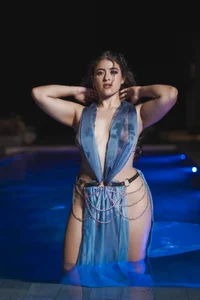 nathalie_rivers: water goddess ( 3 фото)