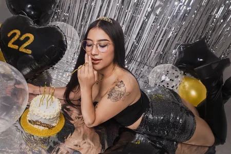 HBD 22 de Sharon_Adamss  Imagens