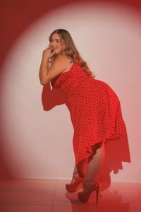 lenah_smith red candy รูป  2