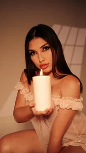 sexy candle 🔥🕯️ de _brenda_becker  6 photos