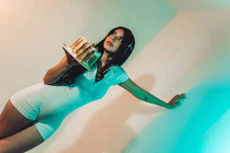 NicolRoss_ Celebrate with me! Pic 6