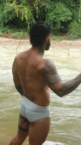 john_cartter1: Making me wet at the river... ( 5 фото)