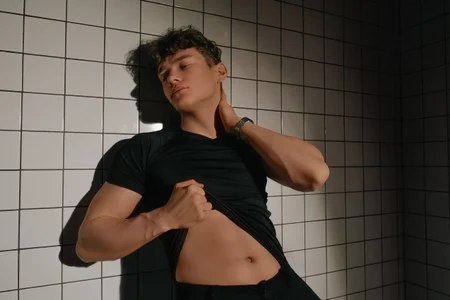 DanyDavis black love 🖤  5টি ছবি