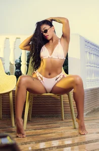 Amber_villalobos_ Chilling & sensual Girl 😉 Pic 4