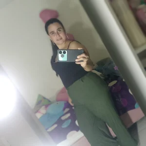 scarlett_velvet_1 Public Pic 3