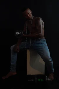 esteveen_ortegas_ Black, smoke and oil Immagine  3