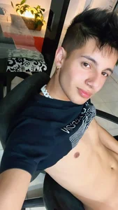 Black shirt day de YEICK-17 Foto 3