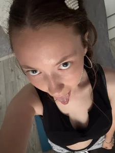 Emily_Mur_ Public Billede 4