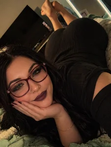 Public de HotVWGirl  2 Imagens