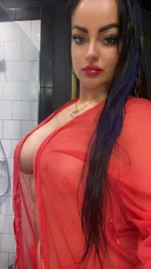 Public od HotLivv69  3 snímek