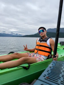 Thiago💛 de HORNY_PRETTY  2 Imagens