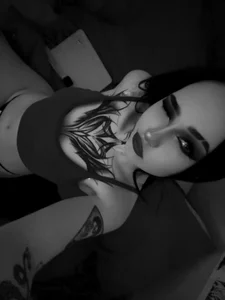 MollyKissy Public зображення 3