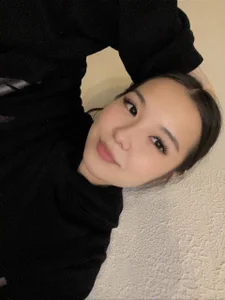 AlberthaEscue Only one ☝️ Pic 2