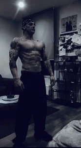 wesleygym's Gym Sex Photo 3