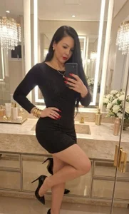 FelinaJohnson Elegance on the outside… trouble underneath 😈 Pic