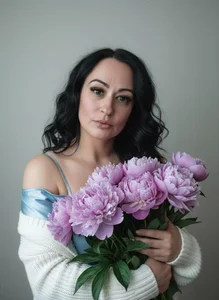 M_I_L_F_A photoshoot Εικόνα