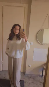 KellyKelik Public 사진