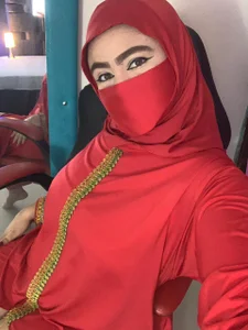 MarianFadel Marian wants to play with you 😈 Pic 2