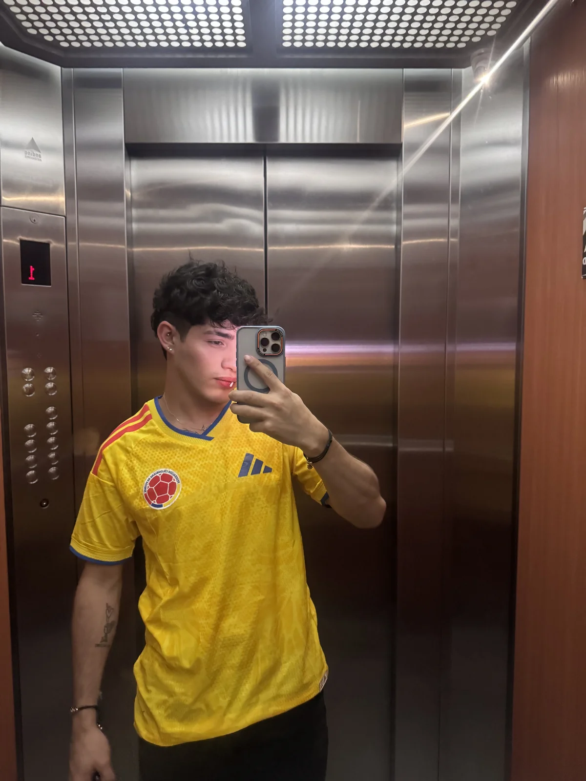 Трендове зображення  145 AlejooTwink